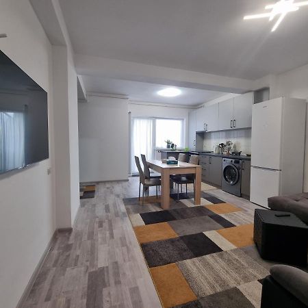 Sorinapartament Apartment Брашов Екстериор снимка